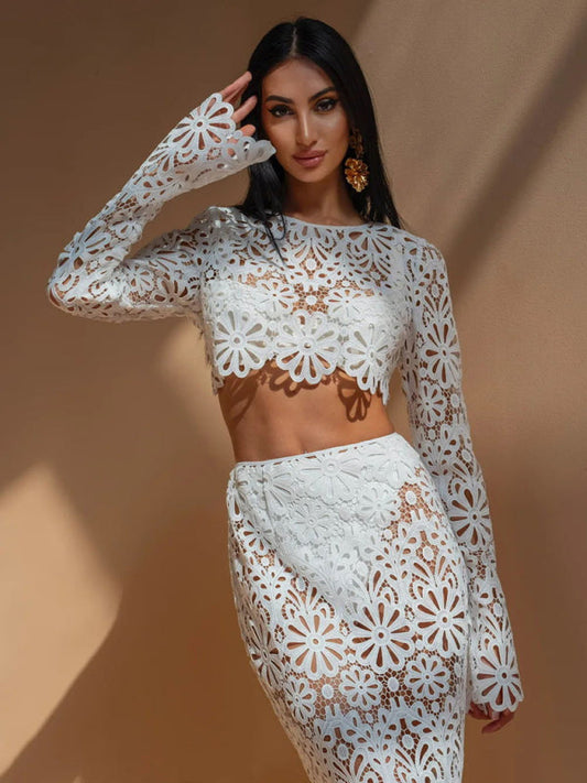 Tops to Wear with Maxi Skirts: Stylish Pairings