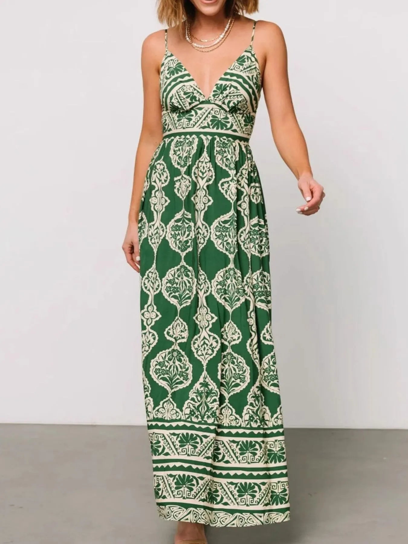 Bash Dress Printed V-Neck Maxi Cami Dress Matcha Green S Bash Dress Printed V-Neck Maxi Cami Dress Matcha Green S