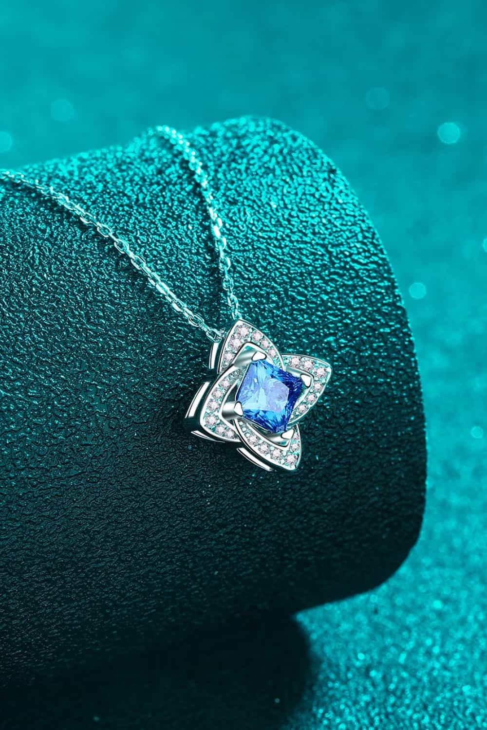 1 Carat Moissanite Floral Pendant Necklace BLUE ZONE PLANET