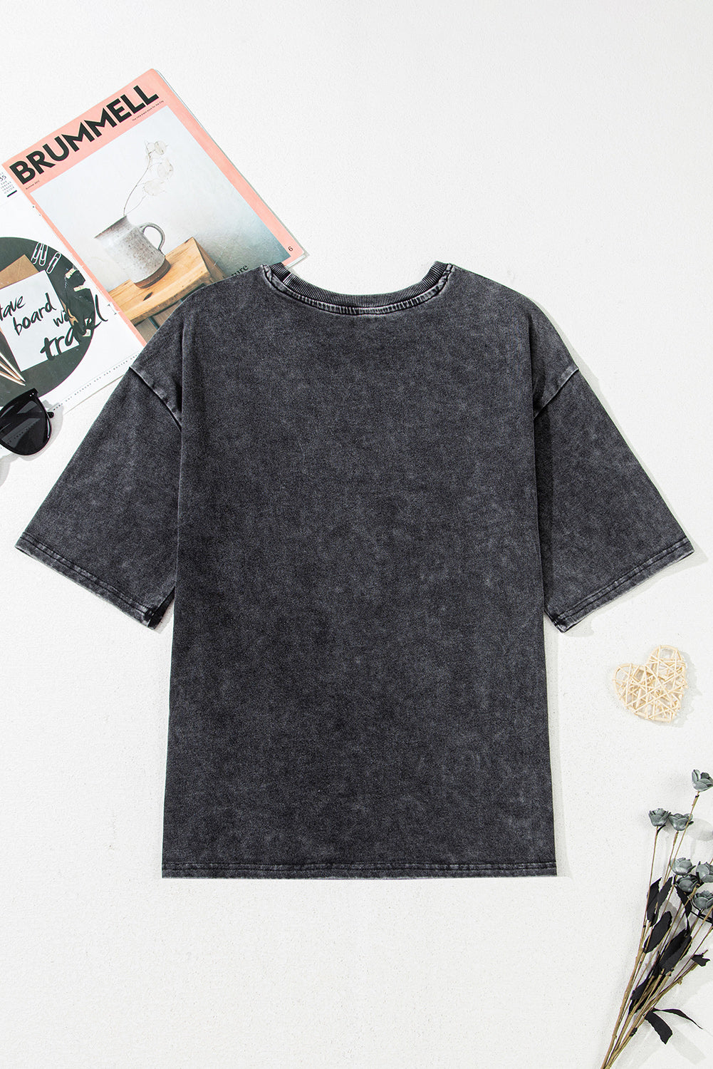 Black Vintage Nashville Tennessee Graphic Mineral Washed Plus Size Tee