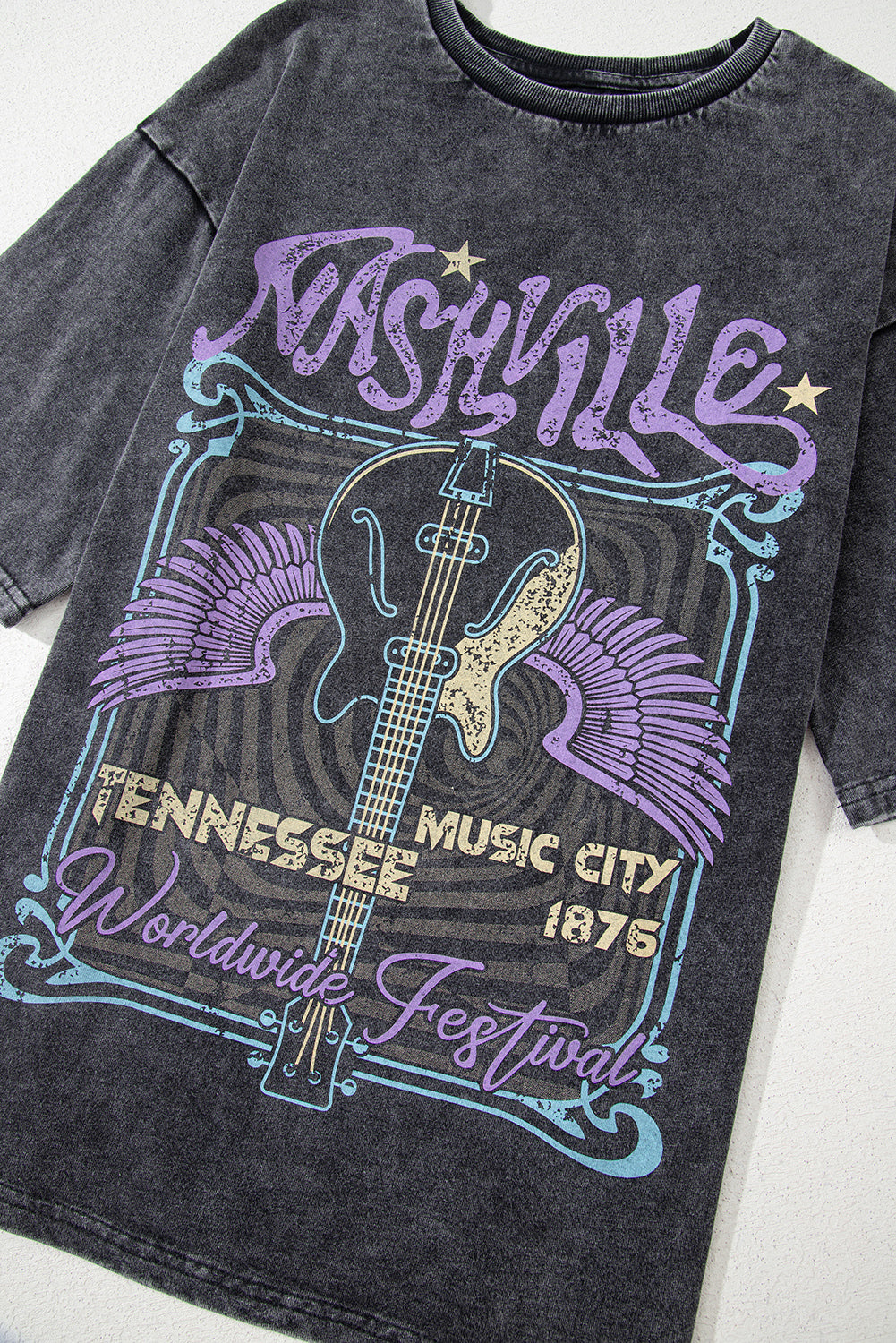 Black Vintage Nashville Tennessee Graphic Mineral Washed Plus Size Tee