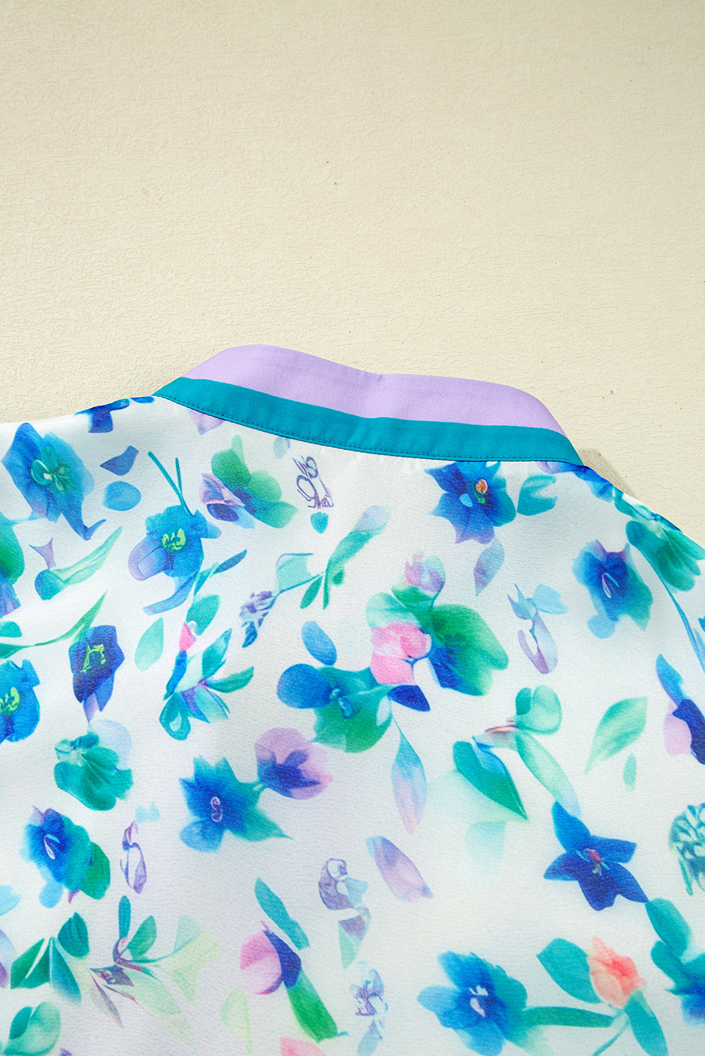Green Floral Print Colorblock Edge Puff Sleeve Split Neck Plus Size Blouse