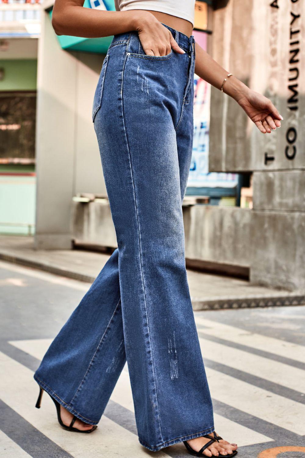 Buttoned Loose Fit Jeans with Pockets BLUE ZONE PLANET