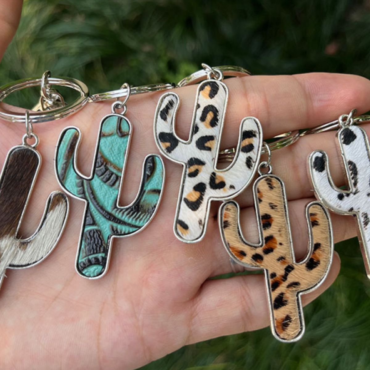 Cactus Shape Key Chain BLUE ZONE PLANET