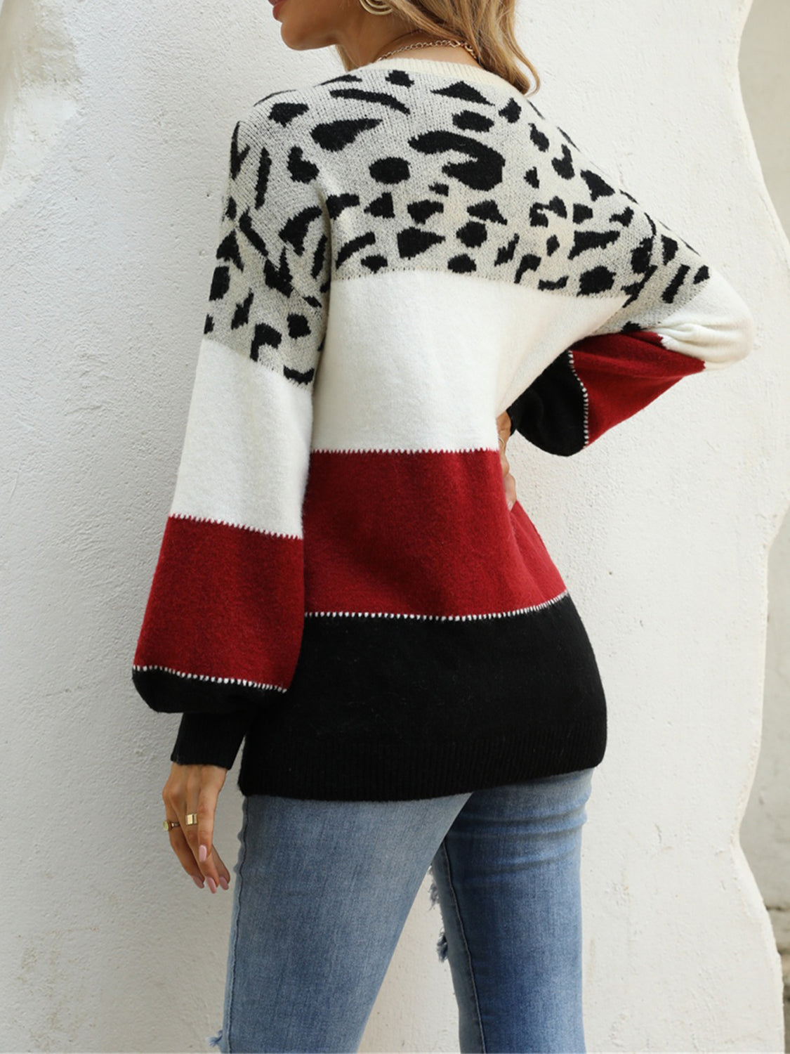 Color Block Round Neck Sweater BLUE ZONE PLANET