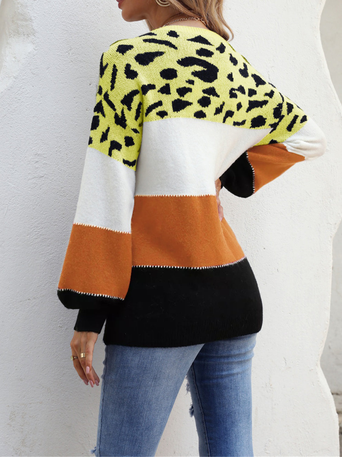 Color Block Round Neck Sweater BLUE ZONE PLANET