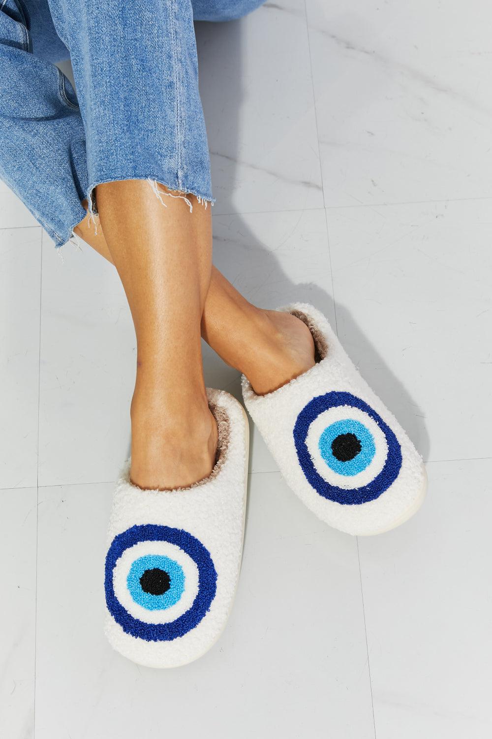 MMShoes Eye Plush Slipper BLUE ZONE PLANET