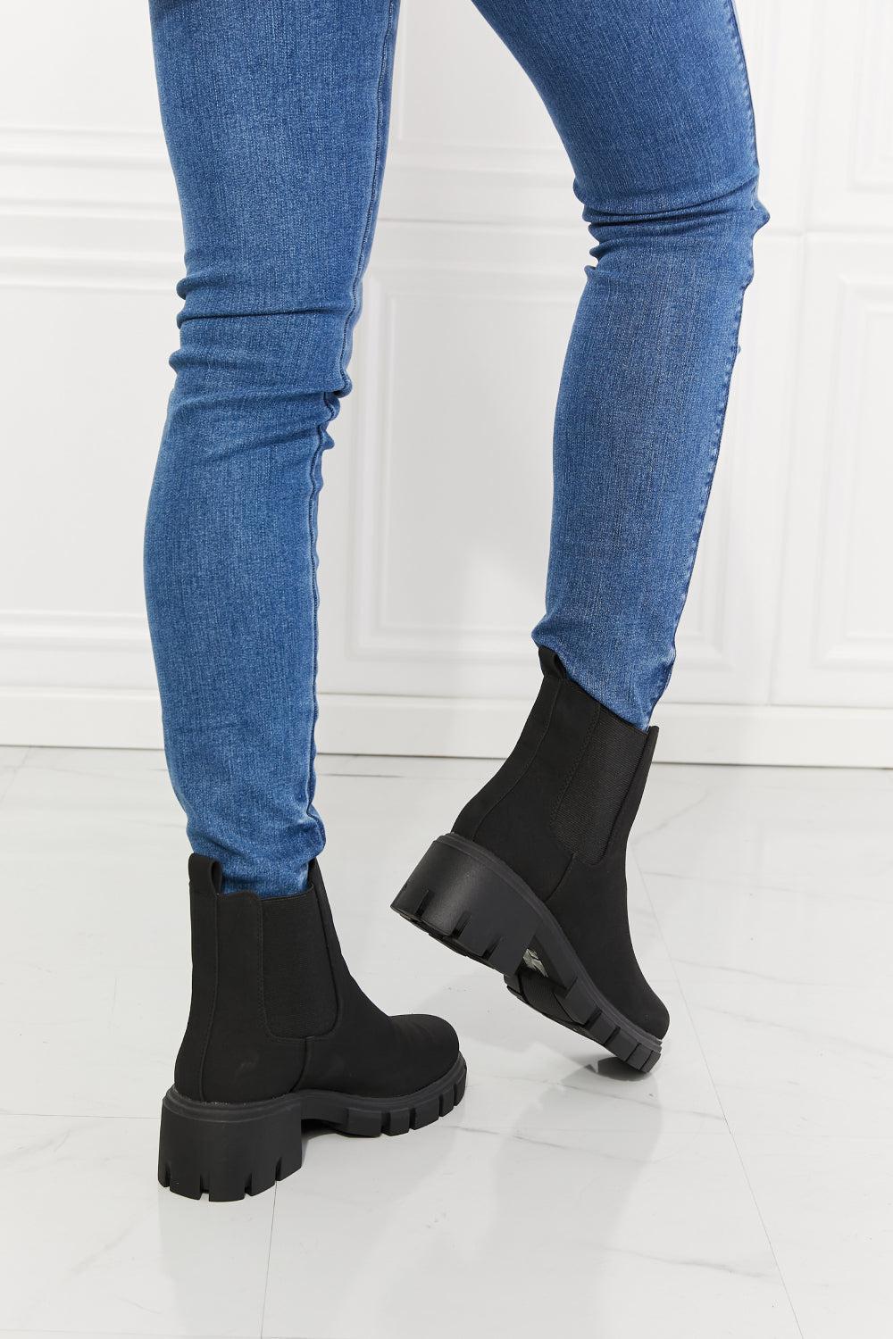 MMShoes Work For It Matte Lug Sole Chelsea Boots in Black BLUE ZONE PLANET