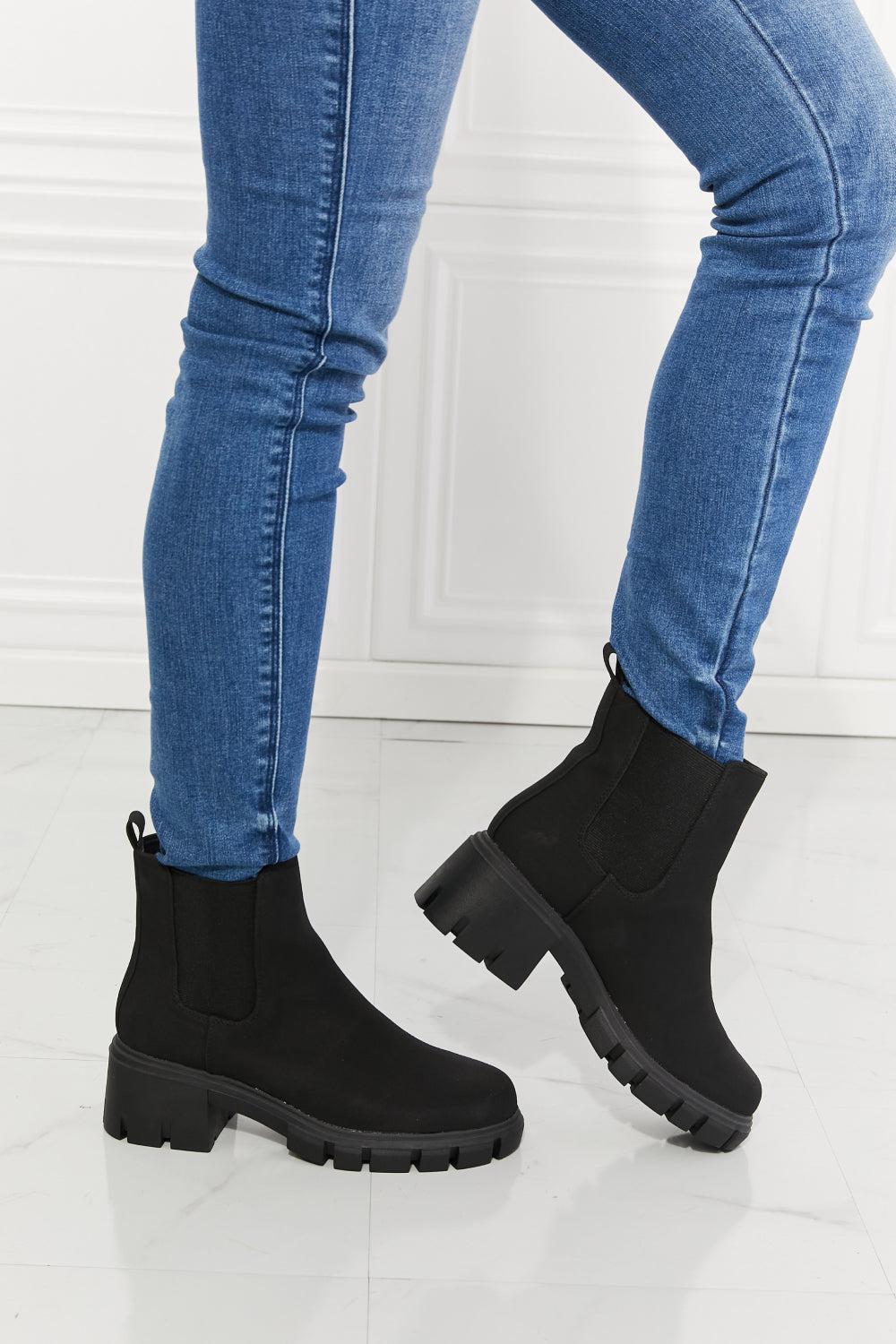 MMShoes Work For It Matte Lug Sole Chelsea Boots in Black BLUE ZONE PLANET