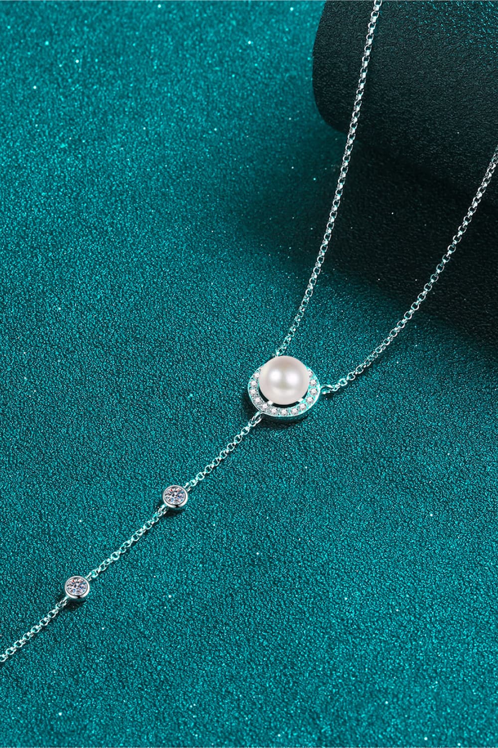 Moissanite Rhodium-Plated Necklace BLUE ZONE PLANET