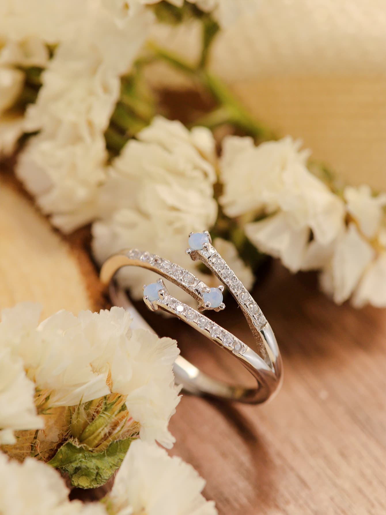 Moonstone Platinum-Plated Ring BLUE ZONE PLANET
