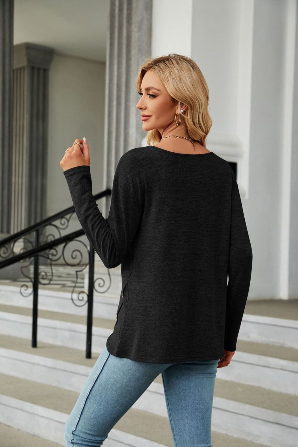 Round Neck Long Sleeve T-Shirt BLUE ZONE PLANET