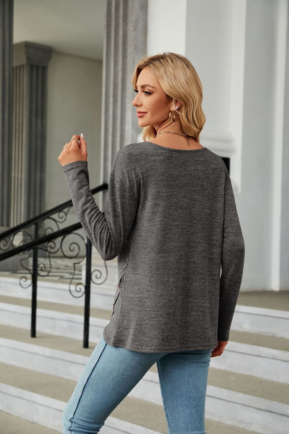 Round Neck Long Sleeve T-Shirt BLUE ZONE PLANET