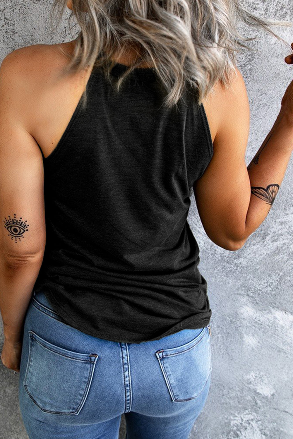 Round Neck RESTING WITCH FACE Graphic Tank Top BLUE ZONE PLANET