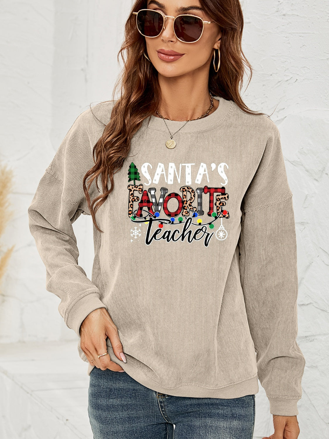 SANTA'S FAVORITE TEACHER Graphic Sweatshirt BLUE ZONE PLANET