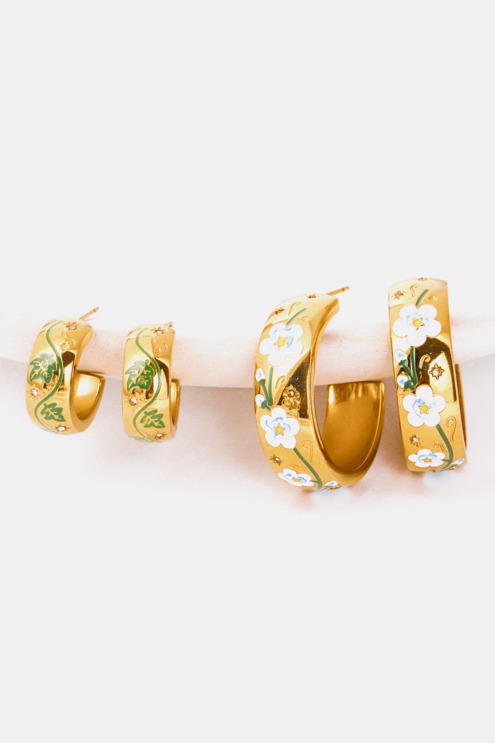 Stainless Steel 18K Gold Plated Ring Shape C-Hoop Earrings BLUE ZONE PLANET