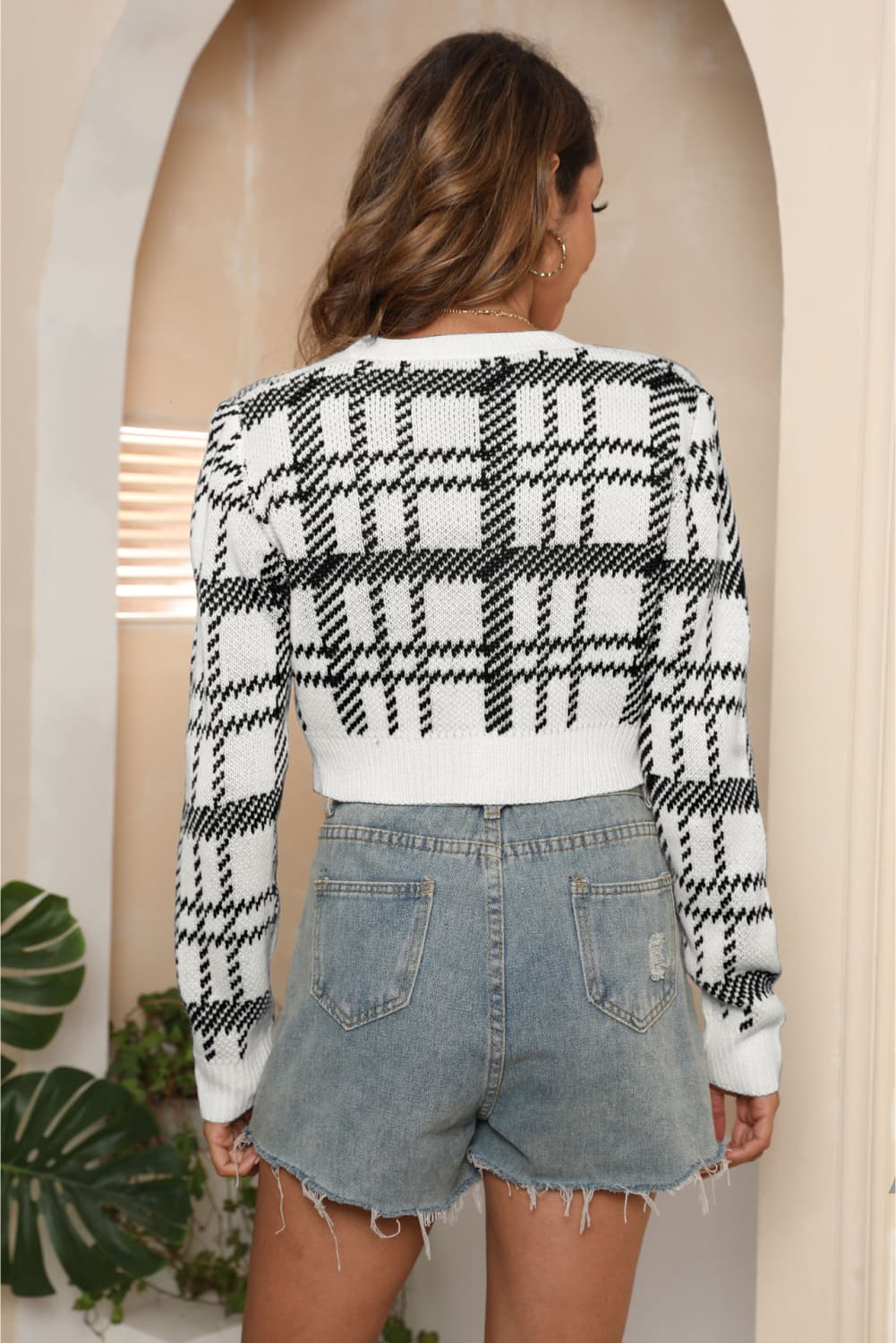 V-Neck Cropped Button-Up Cardigan BLUE ZONE PLANET
