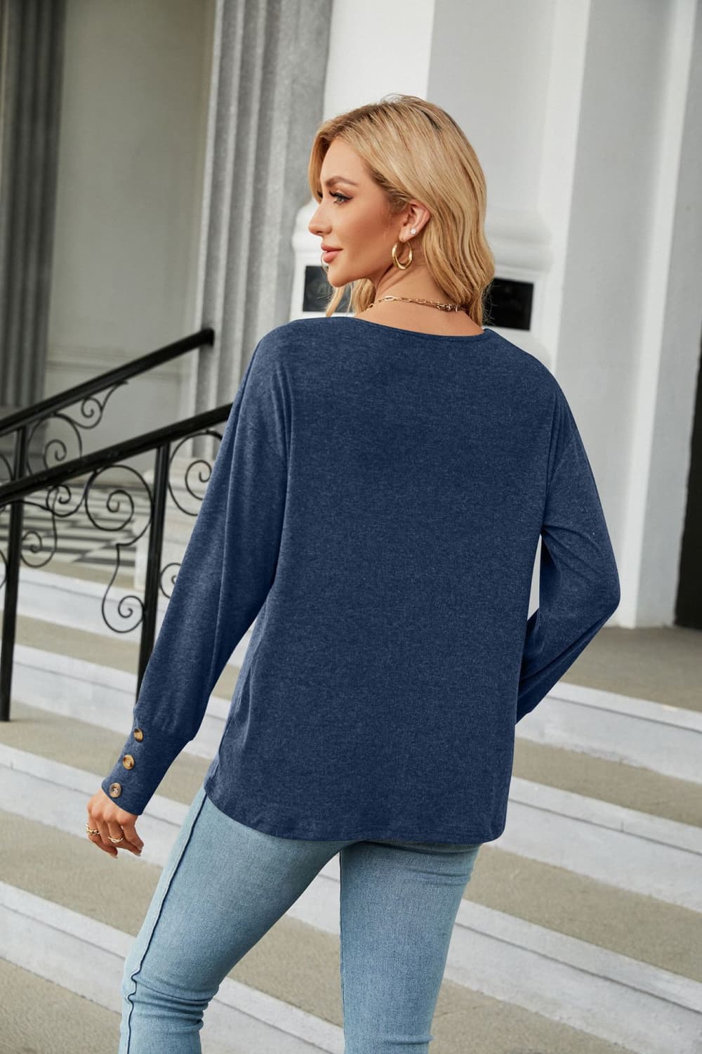 V-Neck Long Sleeve T-Shirt BLUE ZONE PLANET