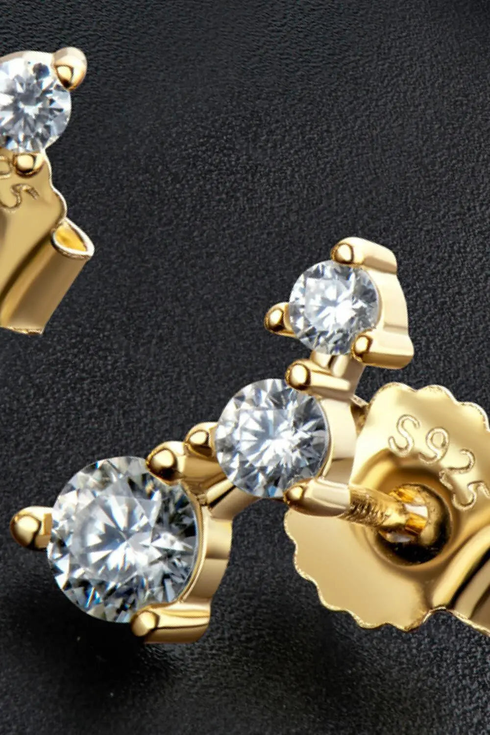 Your Way Moissanite Stud Earrings BLUE ZONE PLANET
