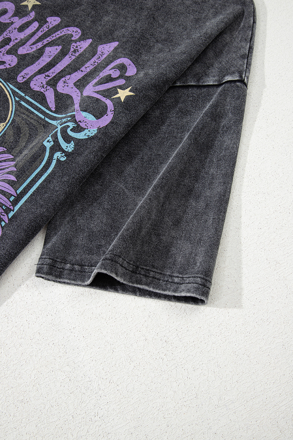 Black Vintage Nashville Tennessee Graphic Mineral Washed Plus Size Tee