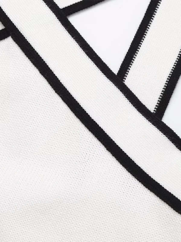 Bella's Slim Fit Inner Contrast Knitted Spaghetti Strap T-Shirt BLUE ZONE PLANET