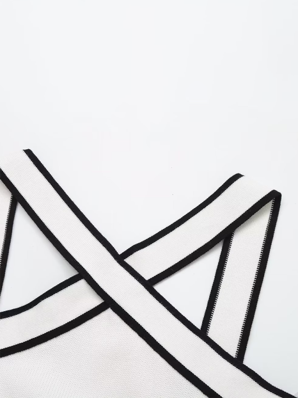 Bella's Slim Fit Inner Contrast Knitted Spaghetti Strap T-Shirt BLUE ZONE PLANET