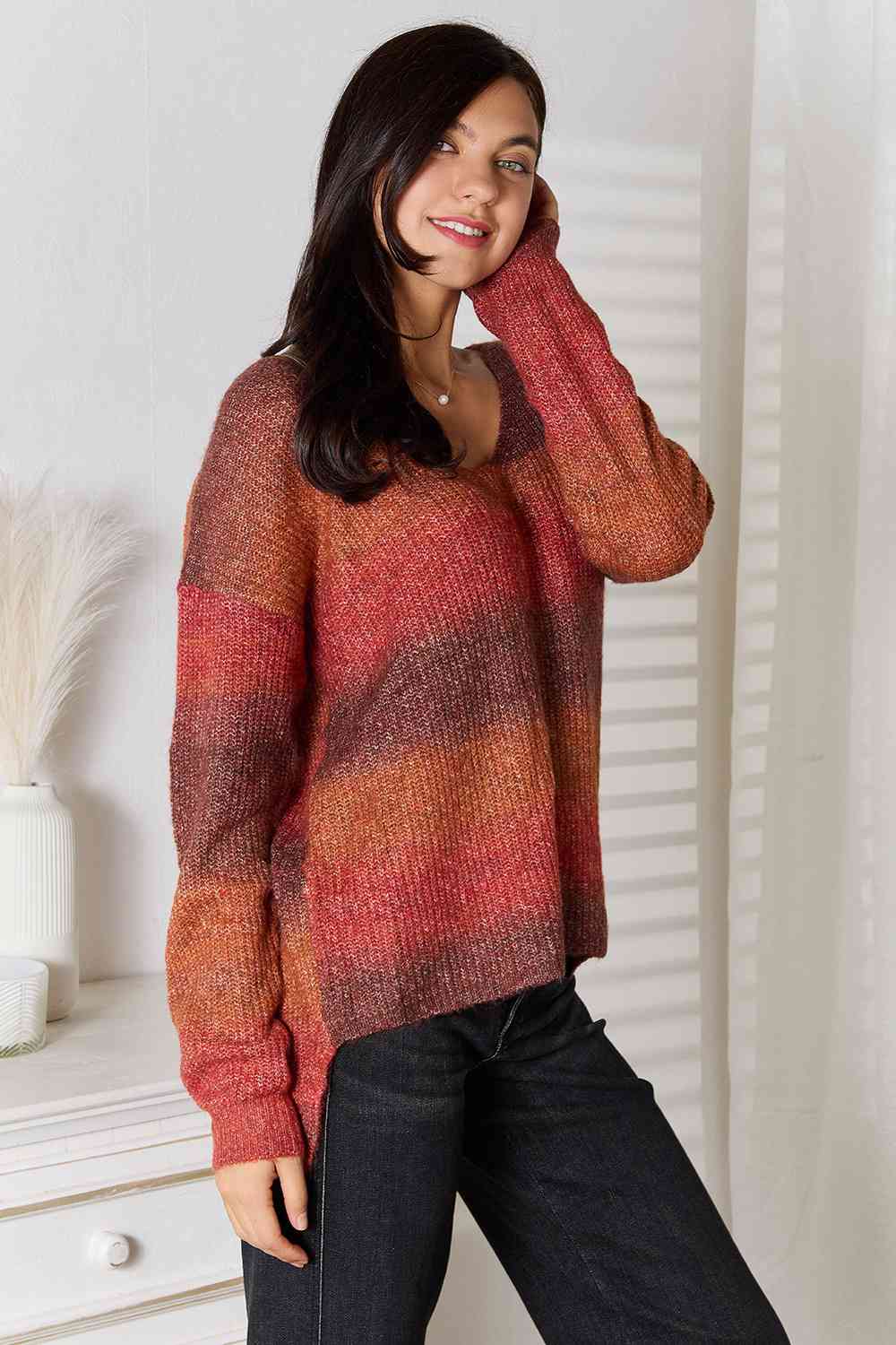 Gradient V-Neck Sweater BLUE ZONE PLANET