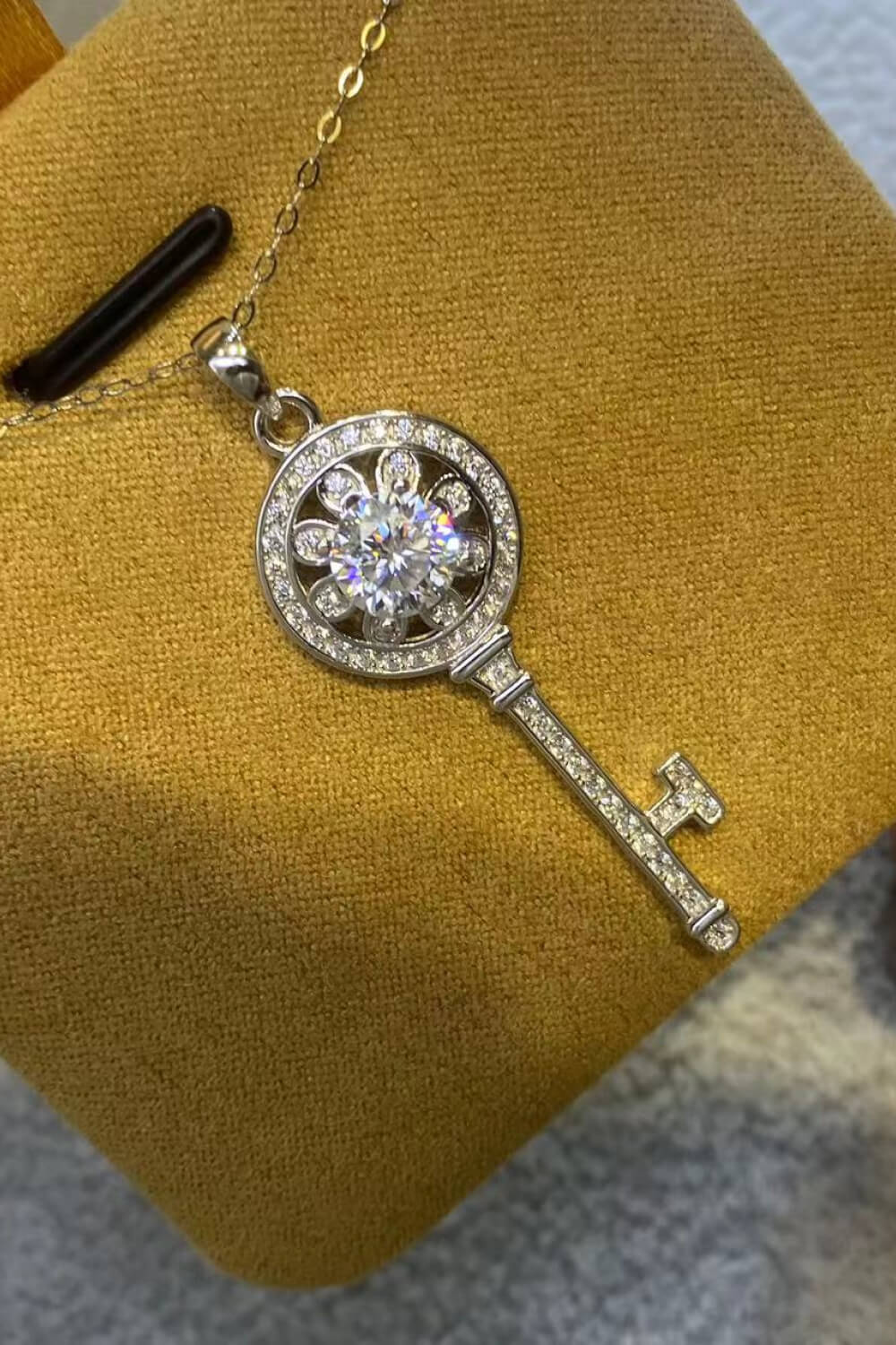 1 Carat Moissanite Platinum-Plated Key Pendant Necklace BLUE ZONE PLANET