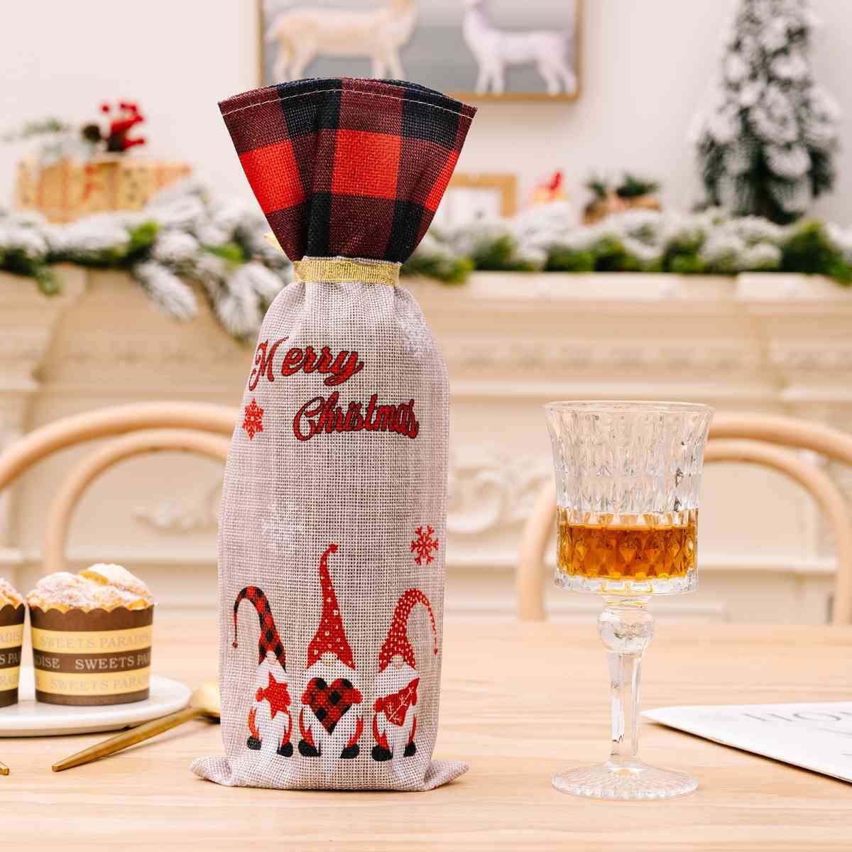 2-Piece Christmas Plaid Wine Bottle Covers BLUE ZONE PLANET