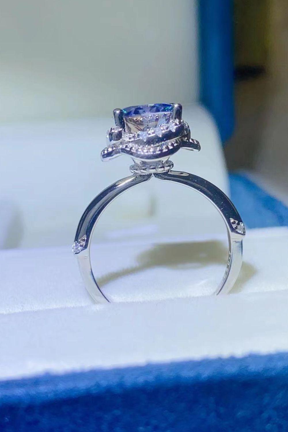2 Carat Moissanite Contrast 925 Sterling Silver Ring BLUE ZONE PLANET