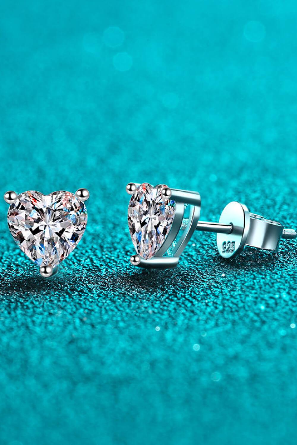 2 Carat Moissanite Heart-Shaped Stud Earrings BLUE ZONE PLANET