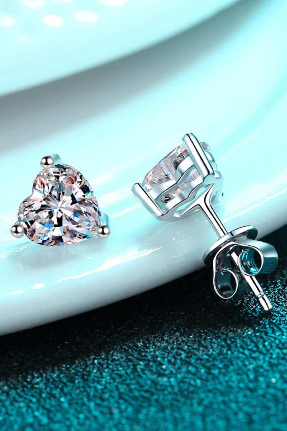 2 Carat Moissanite Heart-Shaped Stud Earrings BLUE ZONE PLANET