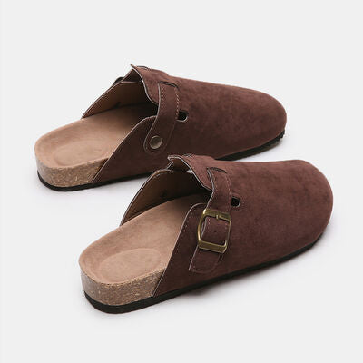 Suede Closed Toe Buckle Slide BLUE ZONE PLANET