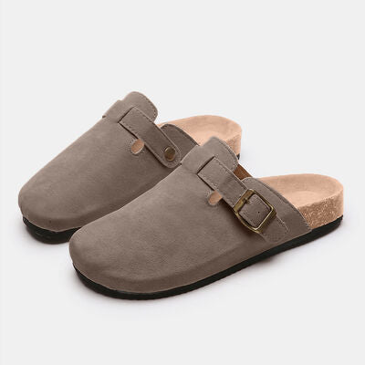 Suede Closed Toe Buckle Slide BLUE ZONE PLANET