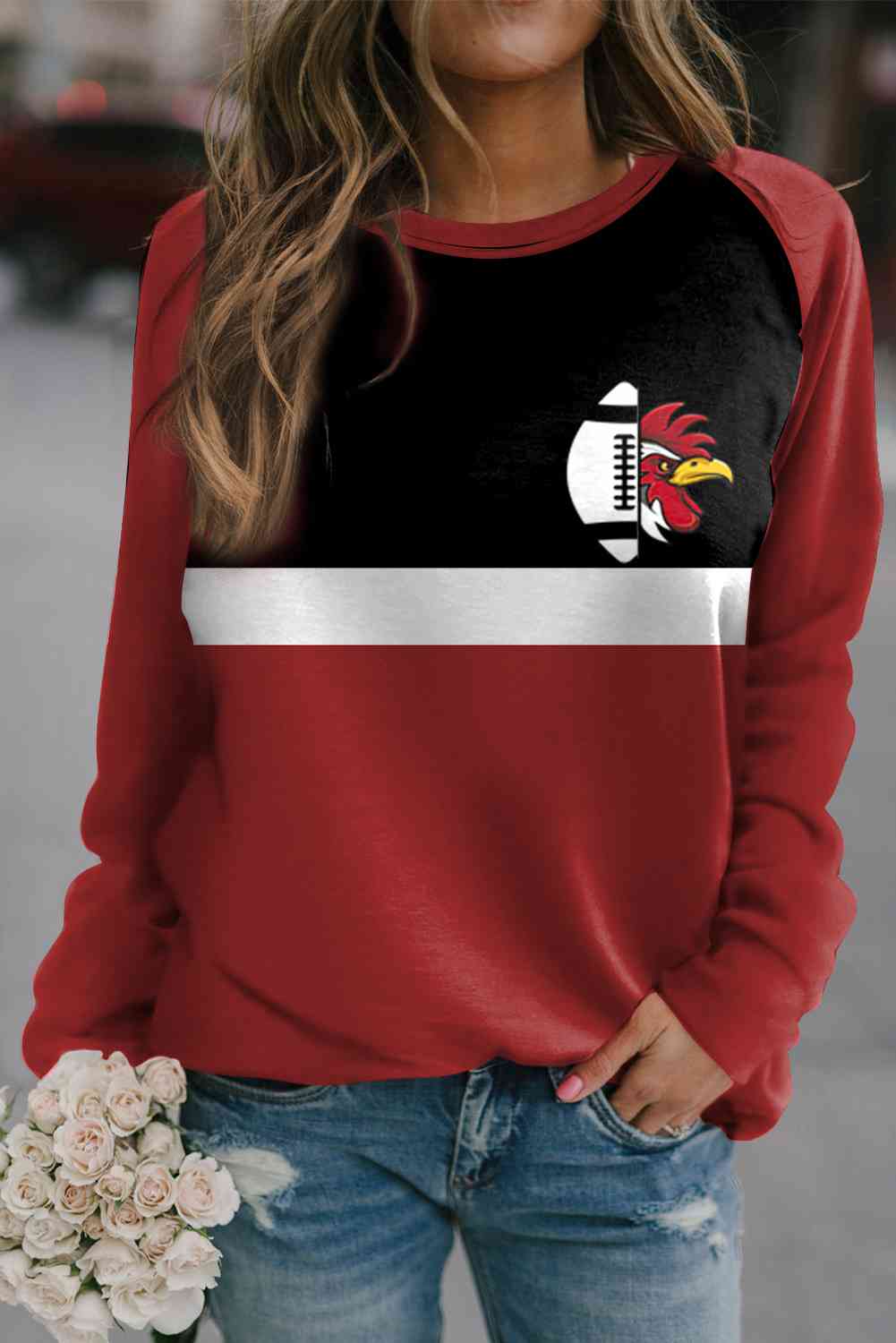Round Neck Long Sleeve Graphic Sweatshirt BLUE ZONE PLANET