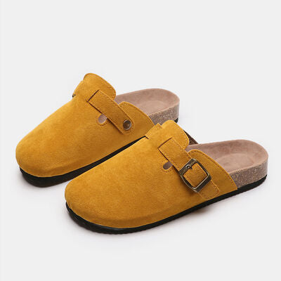Suede Closed Toe Buckle Slide BLUE ZONE PLANET