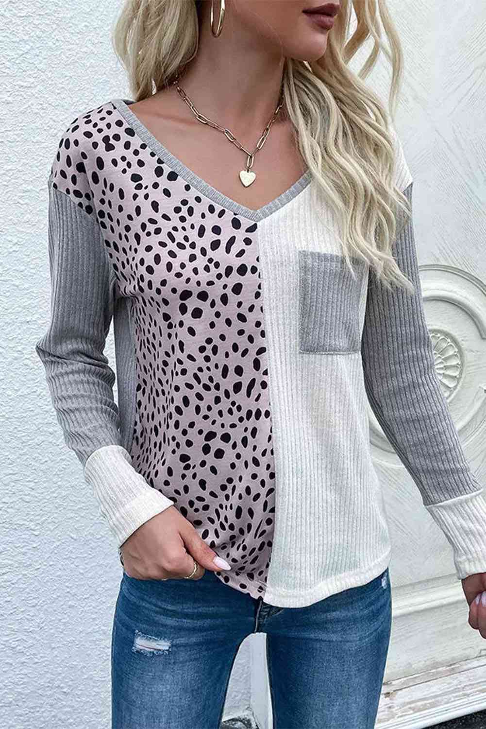 Color Block V-Neck Ribbed Top with Pocket BLUE ZONE PLANET
