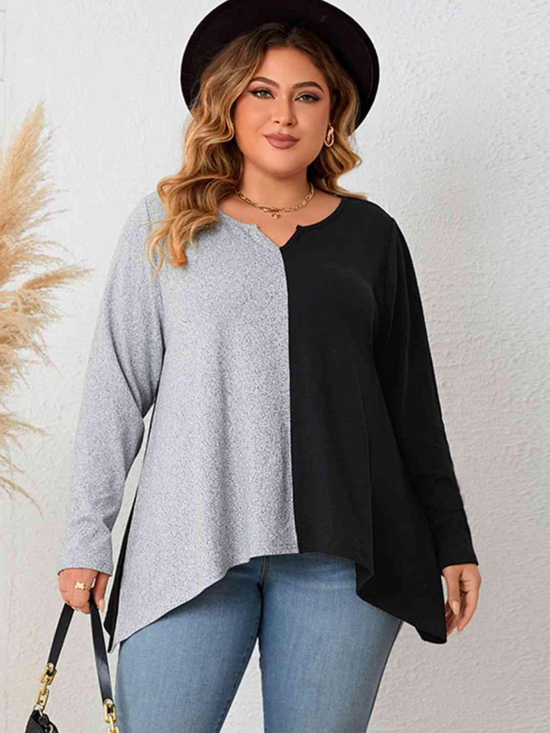 Plus Size Contrast Notched Neck T-Shirt BLUE ZONE PLANET