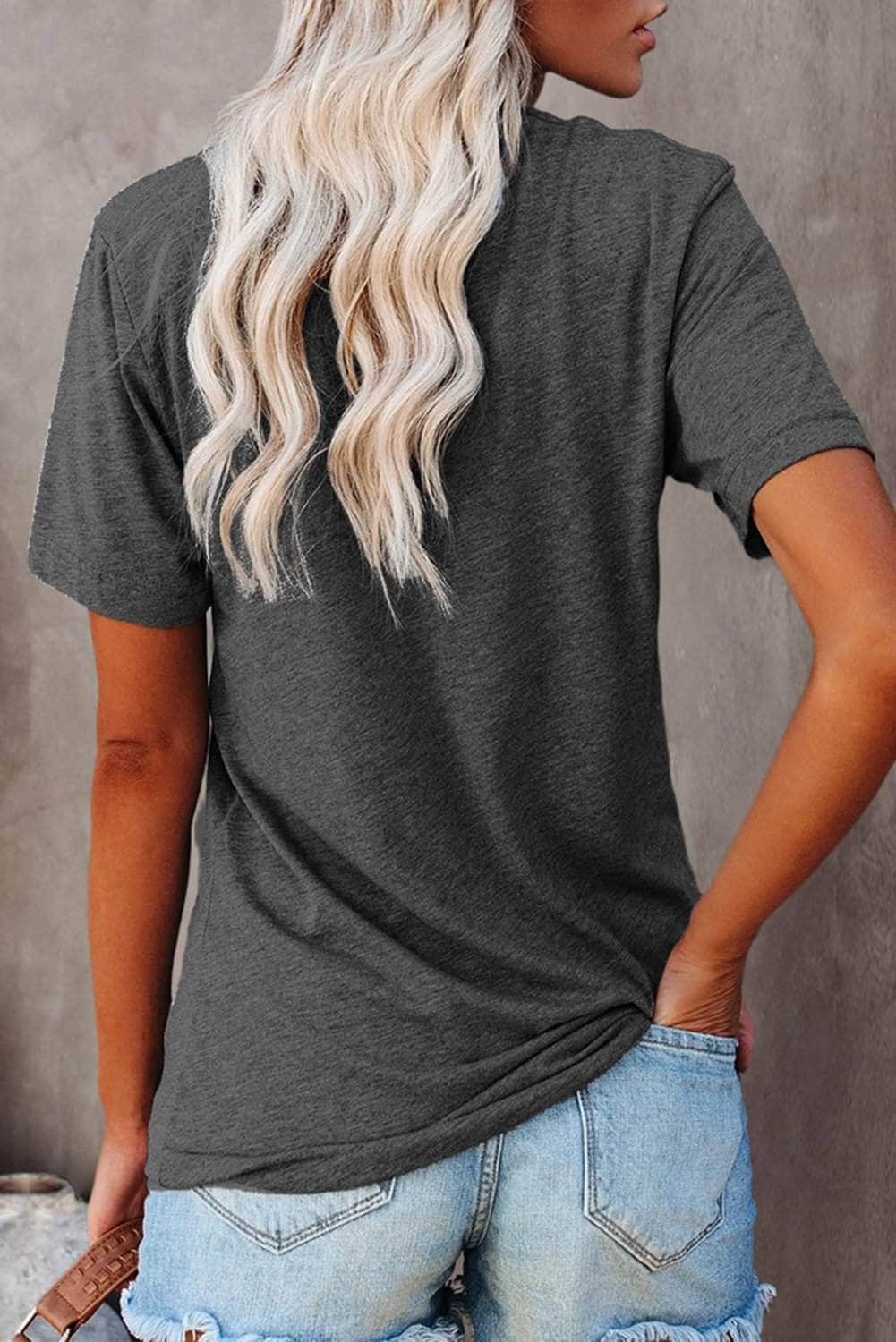 Be Kind Graphic T-Shirt BLUE ZONE PLANET