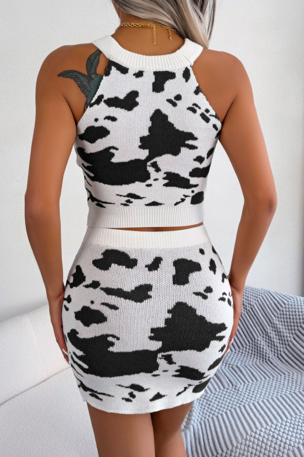 Contrast Sleeveless Knit Top and Mini Skirt Set BLUE ZONE PLANET
