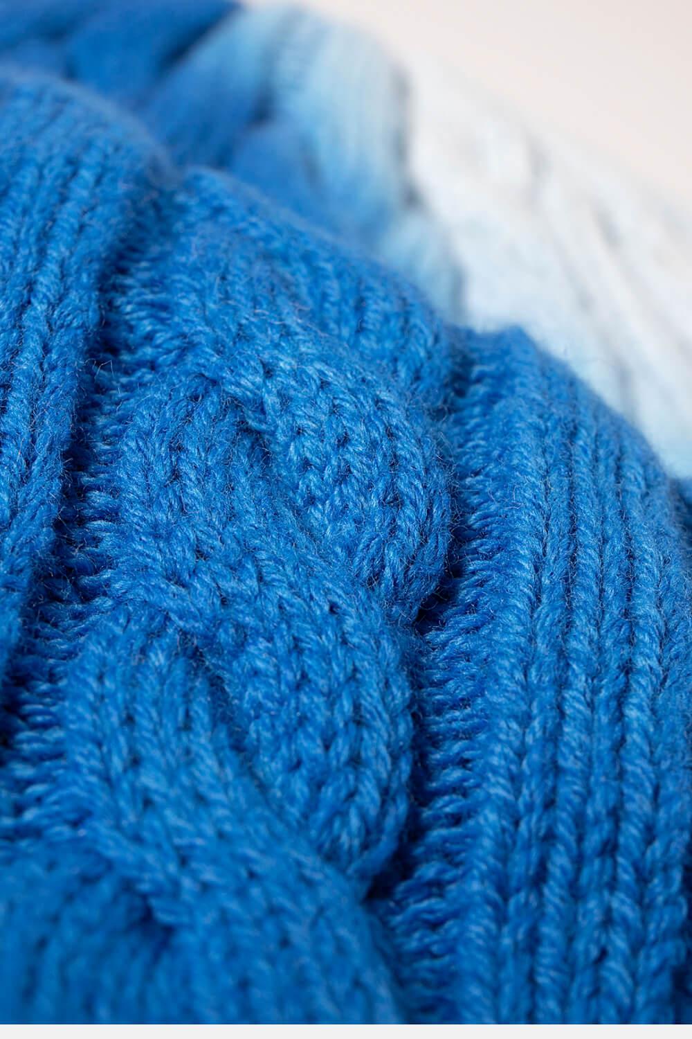 Contrast Tie-Dye Cable-Knit Cuffed Beanie BLUE ZONE PLANET