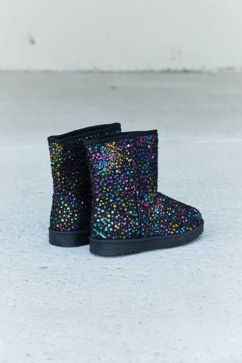 Forever Link Multicolored Sequin Snow Boots BLUE ZONE PLANET
