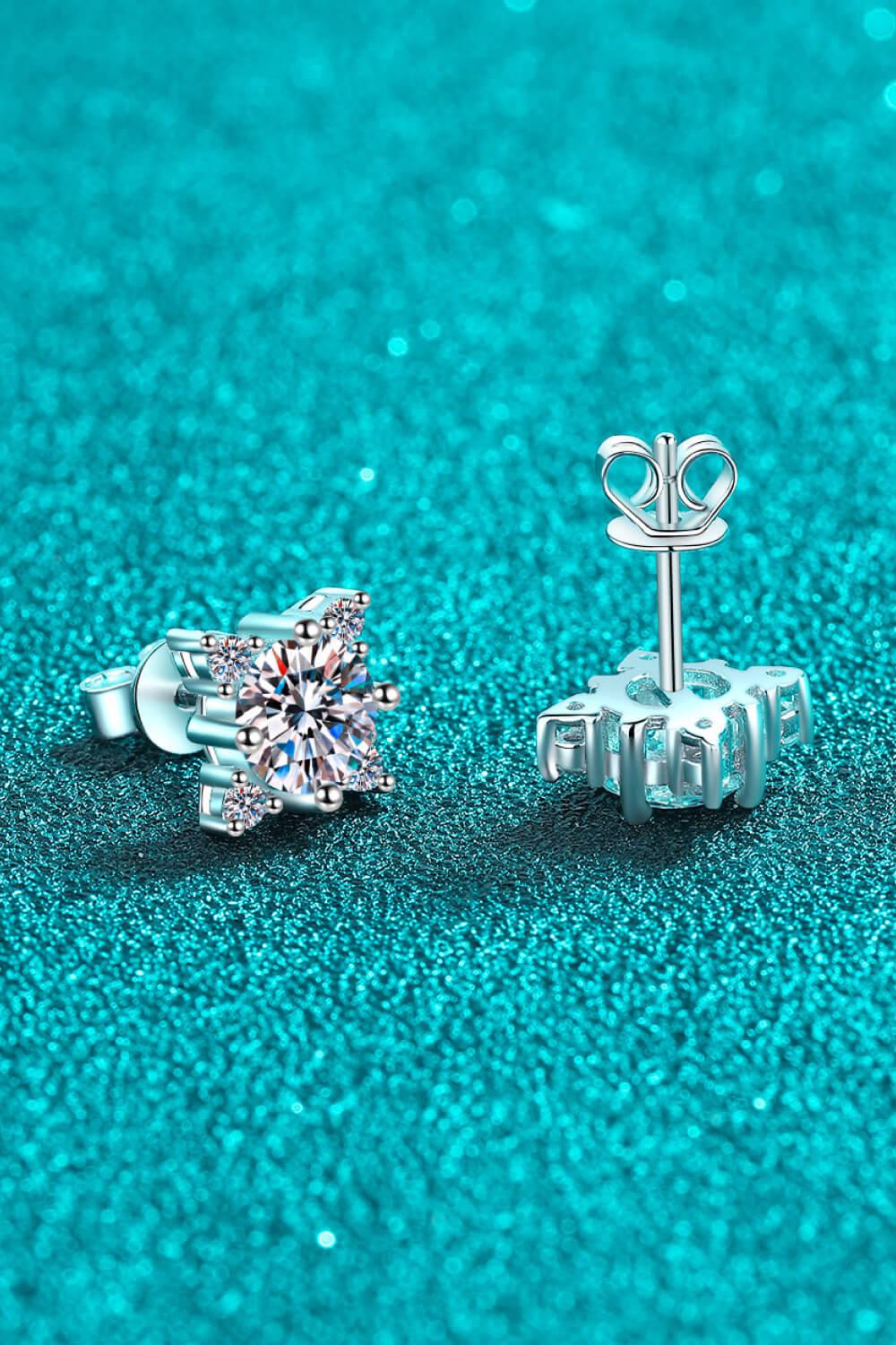 Four Leaf Clover 2 Carat Moissanite Stud Earrings BLUE ZONE PLANET