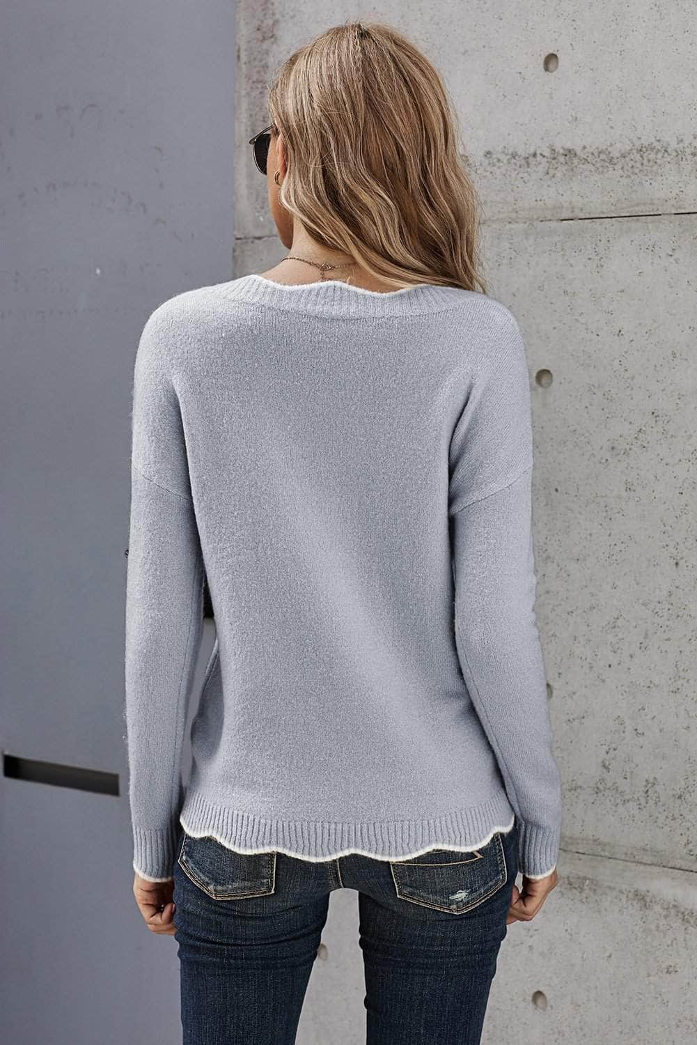 Gray Wavy V-neck Sweater BLUE ZONE PLANET