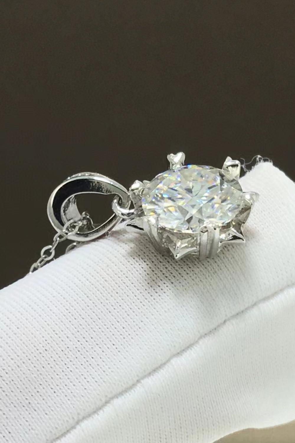 Looking At You 2 Carat Moissanite Pendant Necklace BLUE ZONE PLANET