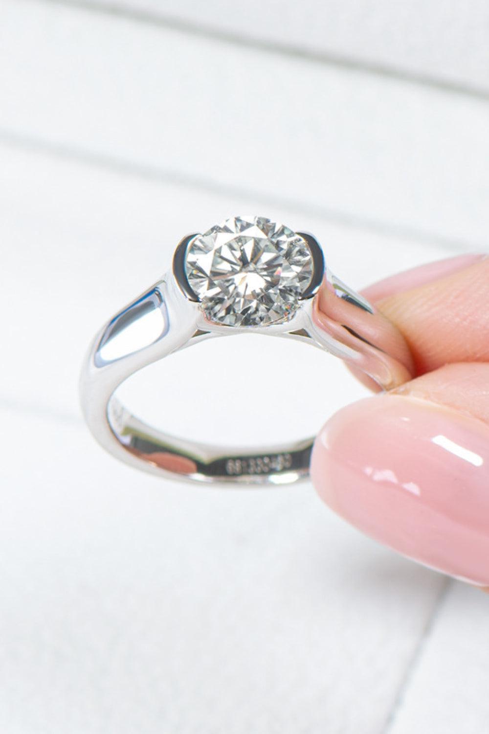 Looking Good 2 Carat Moissanite Platinum-Plated Ring BLUE ZONE PLANET