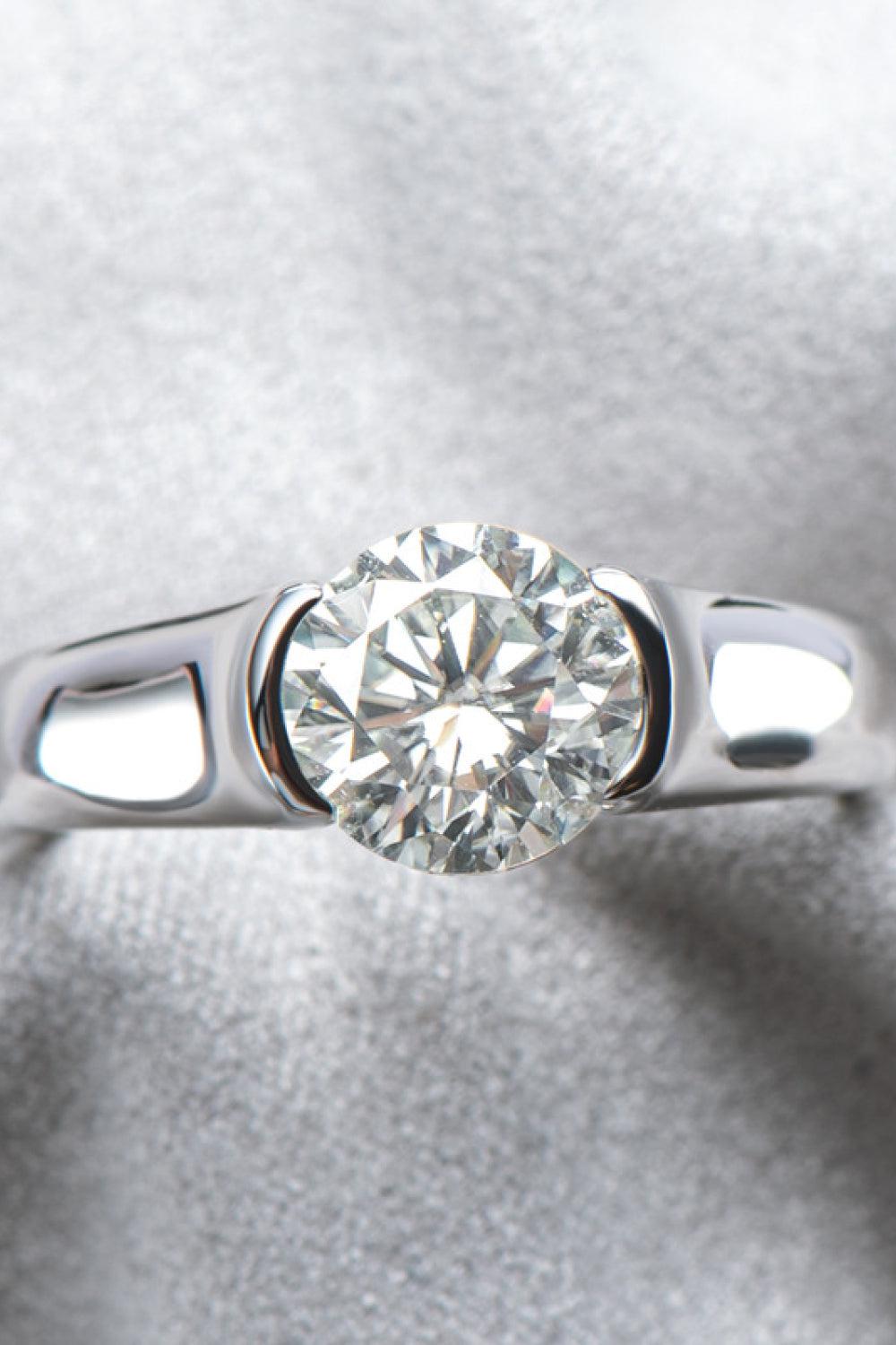 Looking Good 2 Carat Moissanite Platinum-Plated Ring BLUE ZONE PLANET