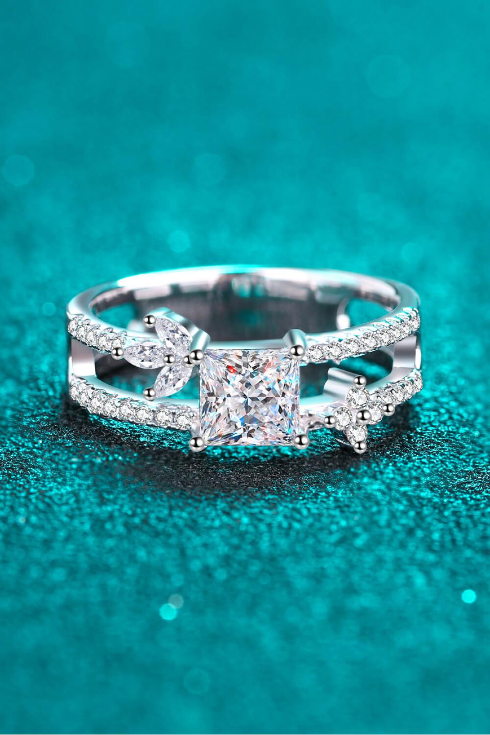 Moissanite Double Layered Ring BLUE ZONE PLANET