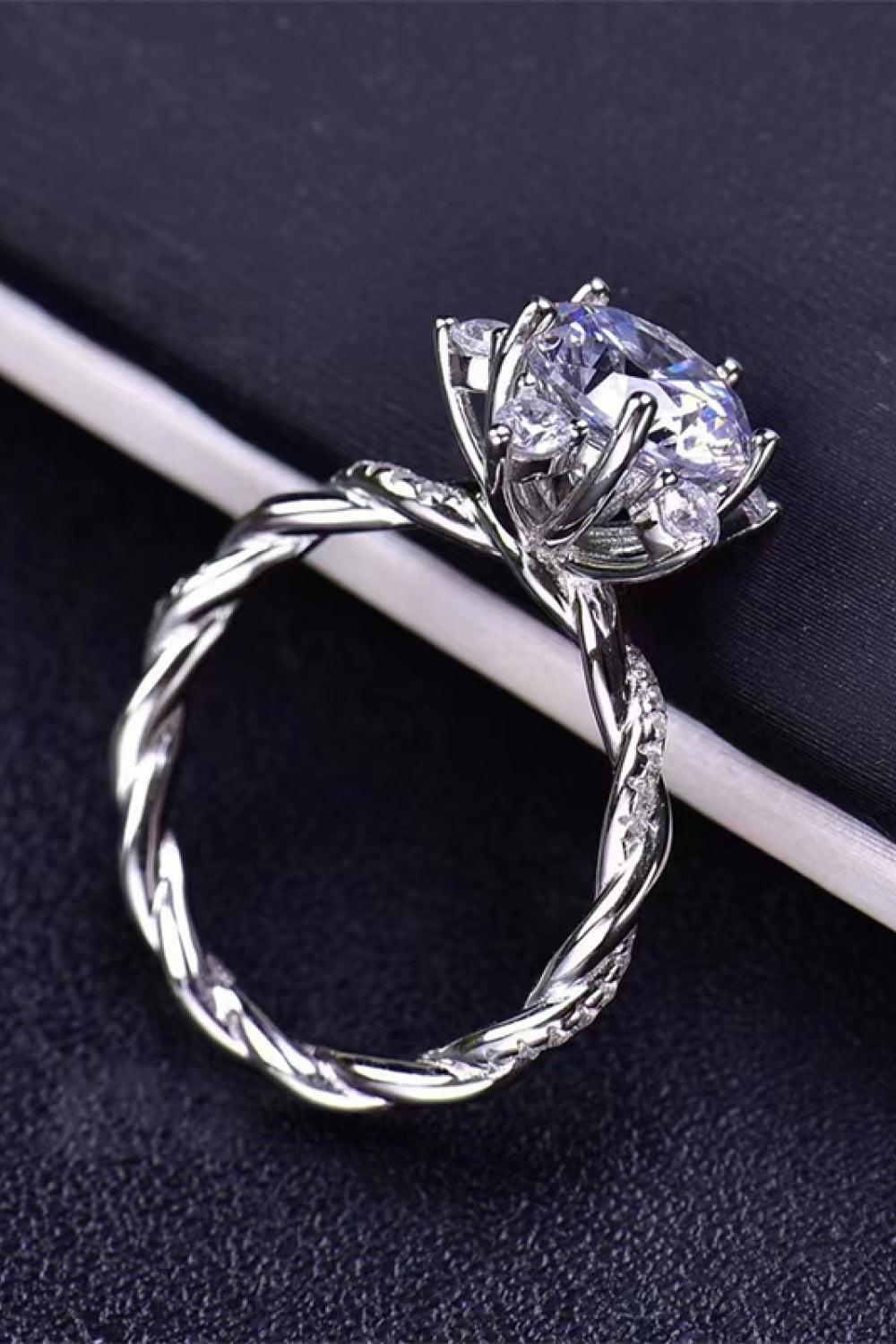 Moissanite Twisted Ring BLUE ZONE PLANET