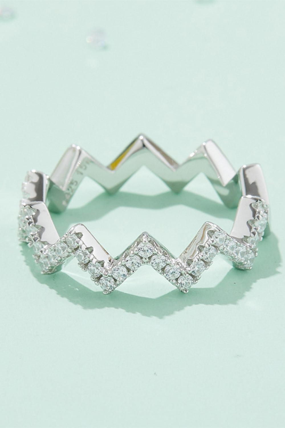Moissanite Wavy Band Ring BLUE ZONE PLANET